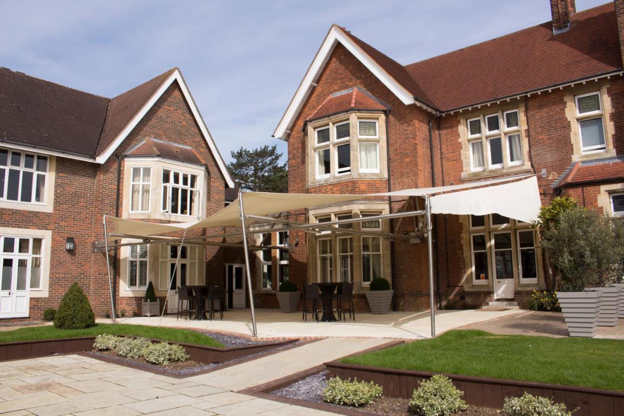 Pontlands Park Hotel Chelmsford Exteriör bild