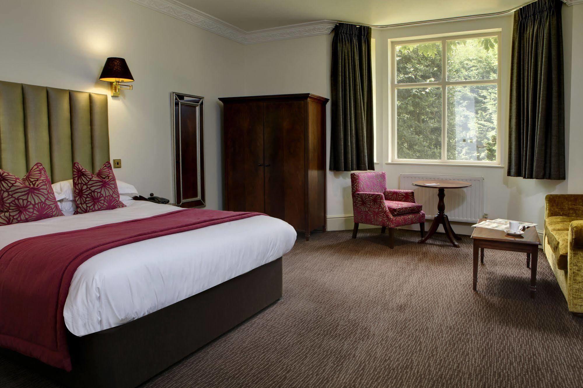 Pontlands Park Hotel Chelmsford Exteriör bild